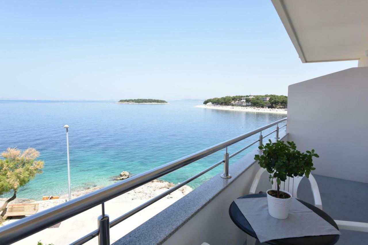 Apartments Brico Примоштен Экстерьер фото